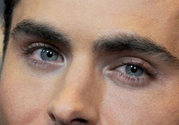 Zac Efron eye color