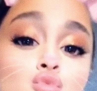 Ariana Grande eye color