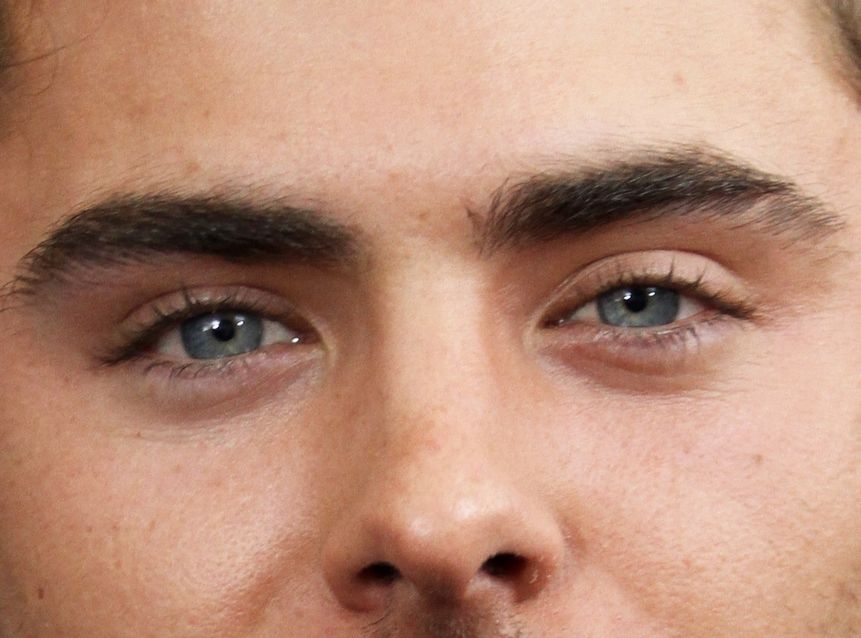 Zac Efron eye color