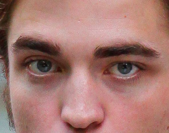 Robert Pattinson eye color