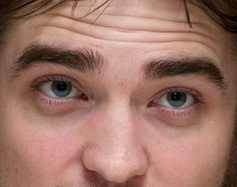 Robert Pattinson eye color