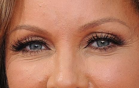 Vanessa Williams eye color