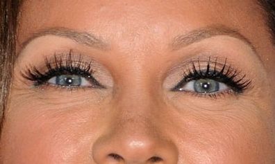 Vanessa Williams eye color