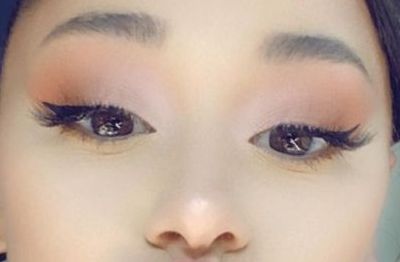 Ariana Grande eye color