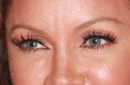 Vanessa Williams eye color