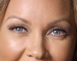 Vanessa Williams eye color