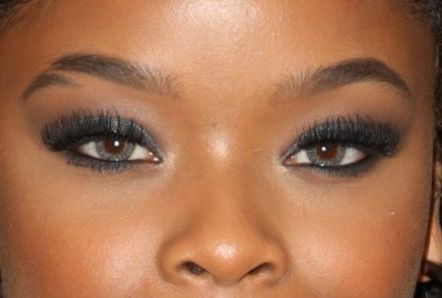 Ajiona Alexus eye color