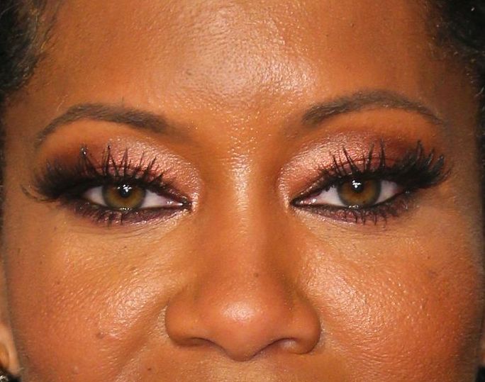 Regina King eye color