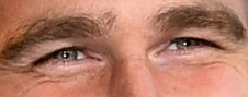 Travis Kelce eye color