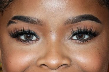 Ajiona Alexus eye color