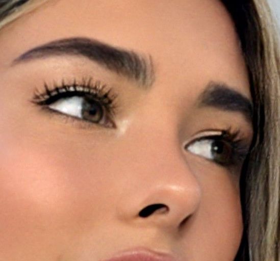 Madison Beer eye color