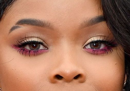 Ajiona Alexus eye color