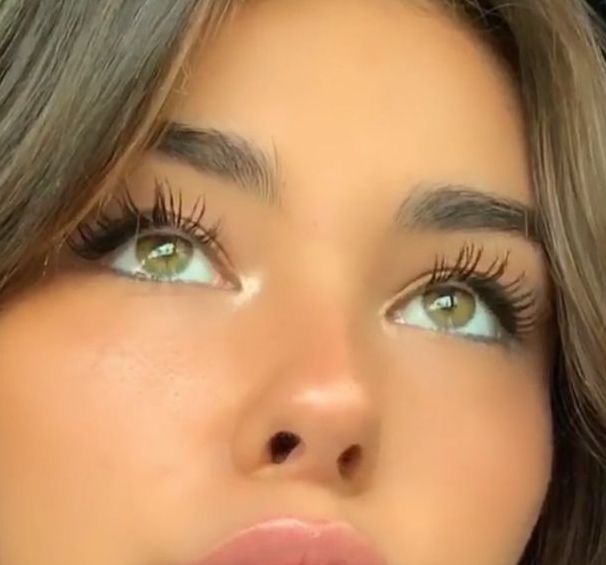 Madison Beer eye color