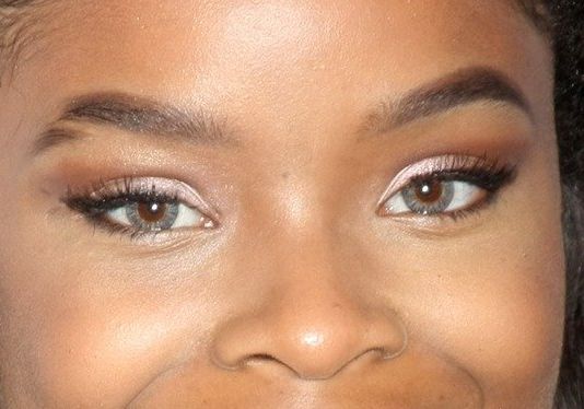 Ajiona Alexus eye color