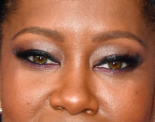 Regina King eye color