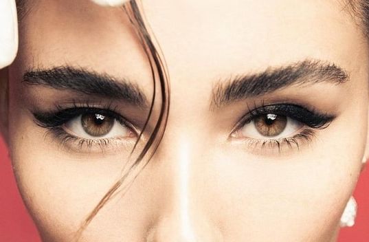 Madison Beer eye color