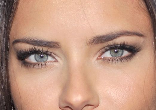 Adriana Lima eye color