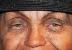 Joe Jackson eye color