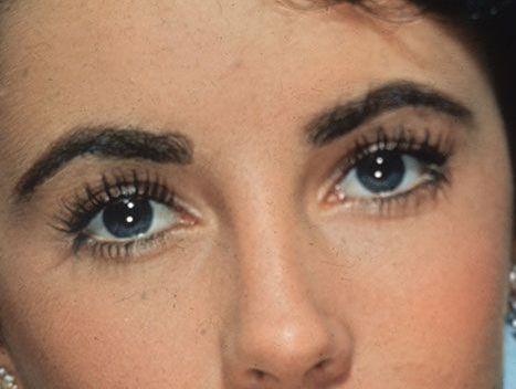 Elizabeth Taylor eye color