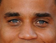 Michael Ealy eye color