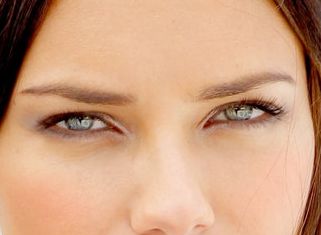 Adriana Lima eye color