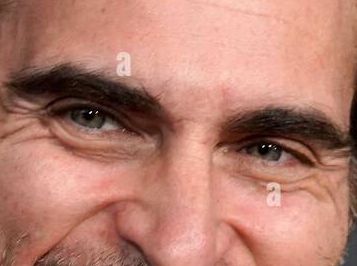 Joaquin Phoenix eye color