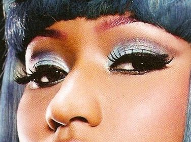 Nicki Minaj eye color