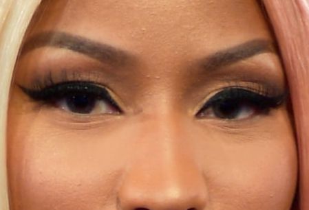 Nicki Minaj eye color