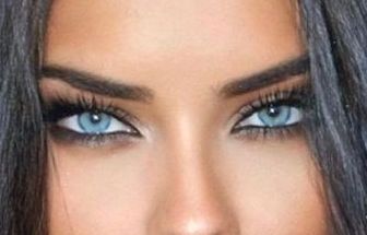 Adriana Lima eye color