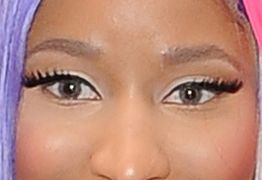 Nicki Minaj eye color