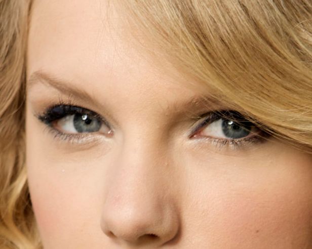 Taylor Swift eye color