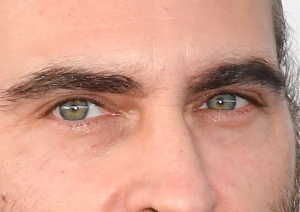 Joaquin Phoenix eye color