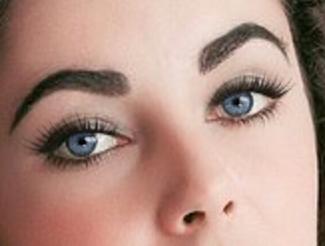 Elizabeth Taylor eye color