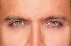 Hrithik Roshan eye color