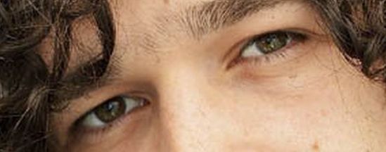 Matty Healy eye color