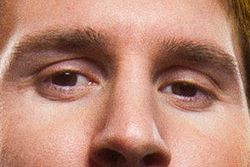 Messi eye color