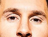 Messi eye color