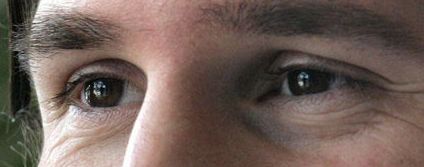 Messi eye color