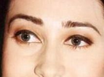 Karishma Kapoor eye color