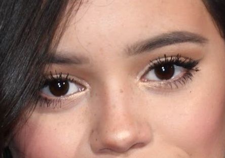 Jenna Ortega eye color