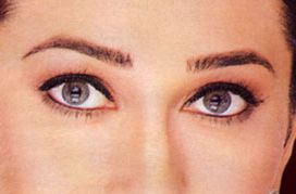 Karishma Kapoor eye color