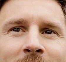 Messi eye color