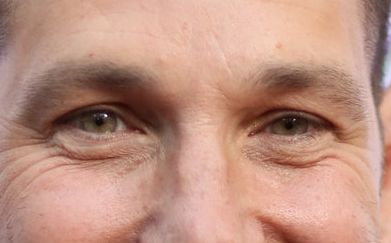 Paul Rudd eye color