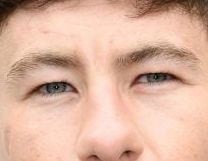 Barry Keoghan eye color