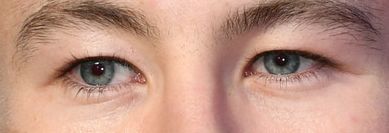 Barry Keoghan eye color