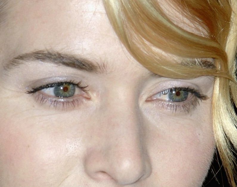 Kate Winslet eye color