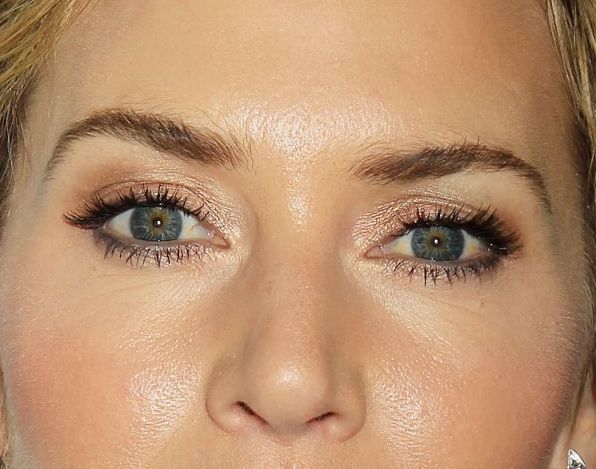 Kate Winslet eye color