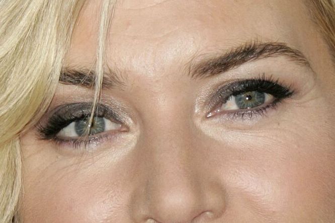 Kate Winslet eye color