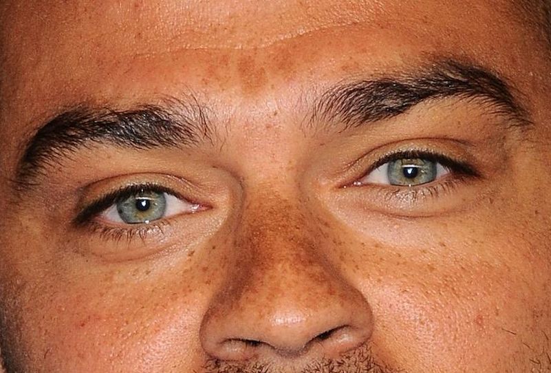 Jesse Williams eye color