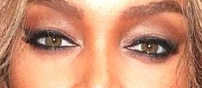 Tyra Banks eye color